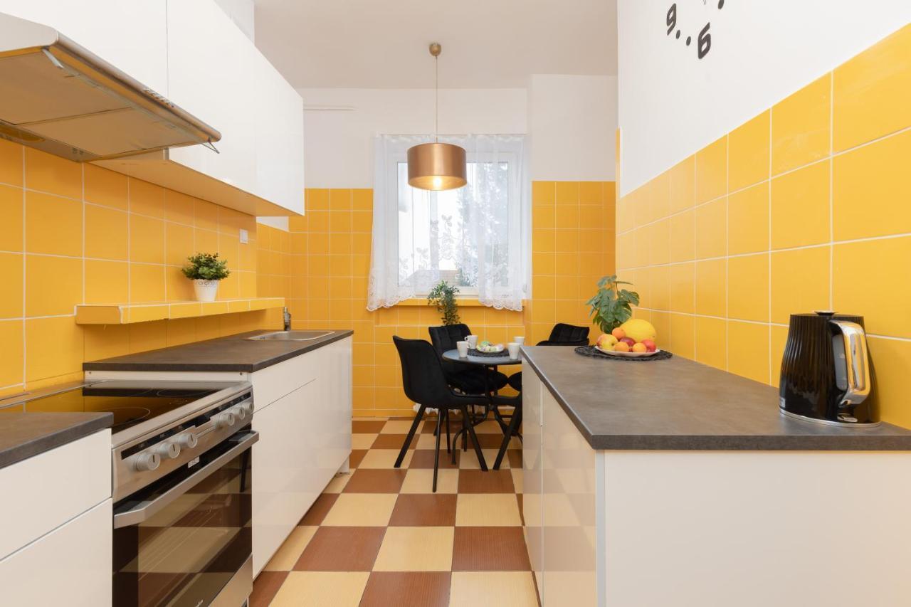 Metro Plac Wilsona Apartments Mickiewicza By Noclegi Renters 华沙 外观 照片
