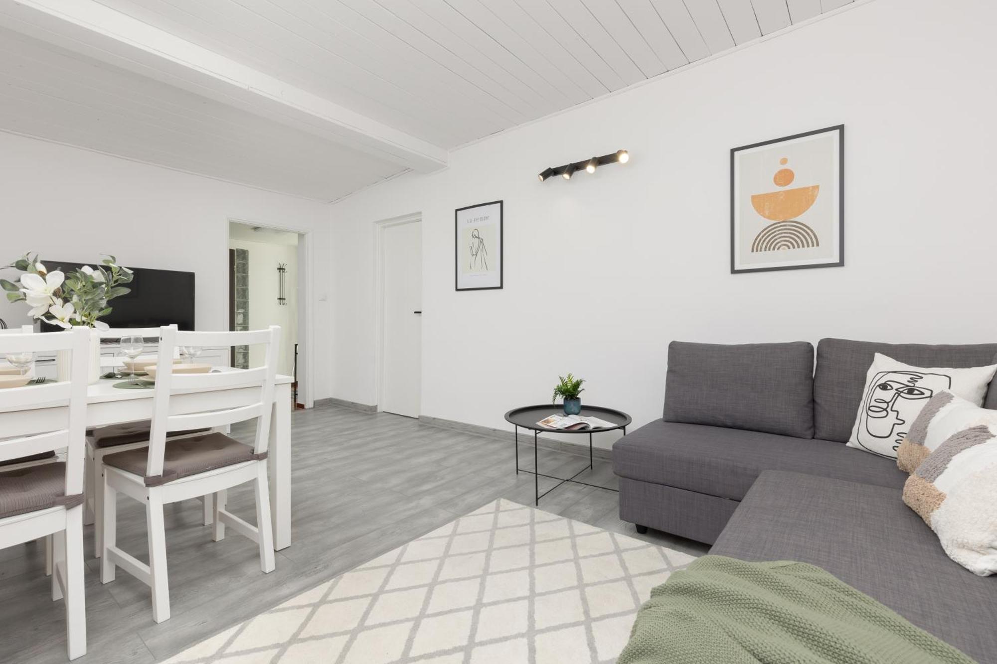Metro Plac Wilsona Apartments Mickiewicza By Noclegi Renters 华沙 外观 照片